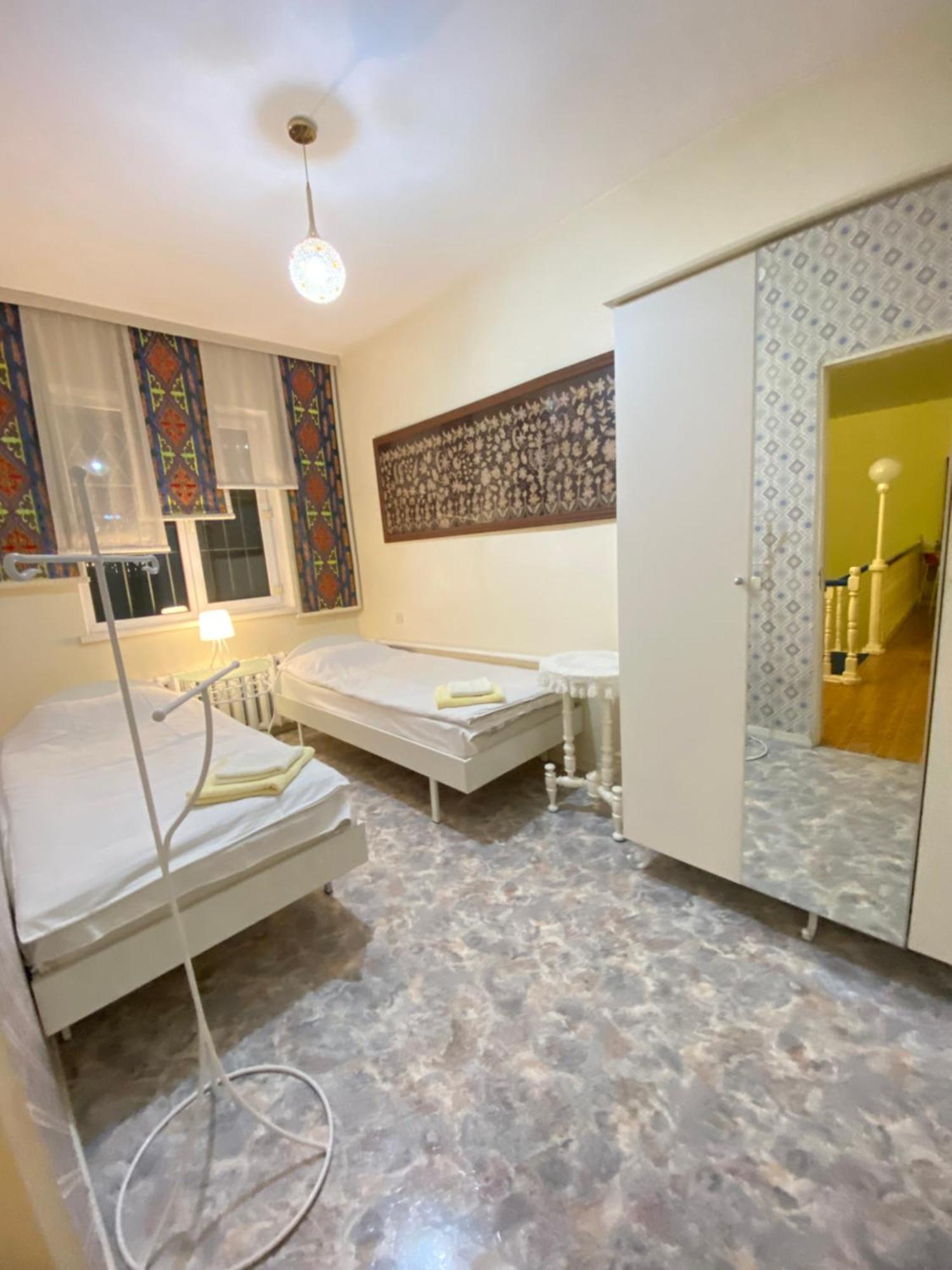 Хостел Особнячок Bishkek Exterior photo
